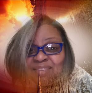 Meet your Posher, Lourdes